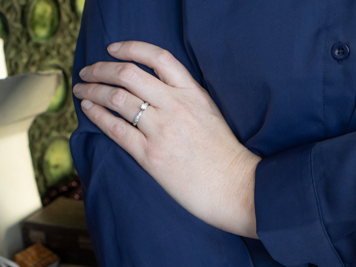 Beautiful Round Brilliant Diamond White Gold Engagement Ring