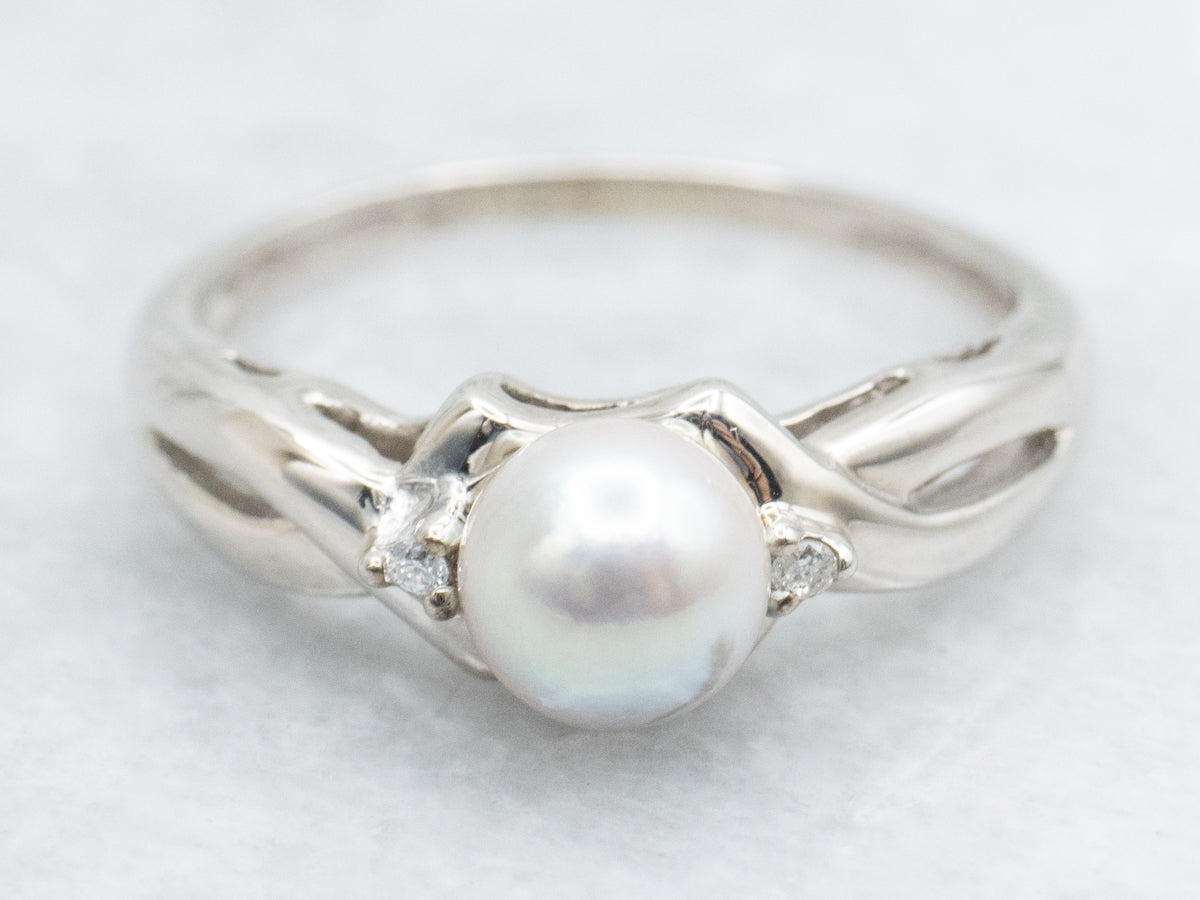 Pearl and Diamond Twisting White Gold Ring