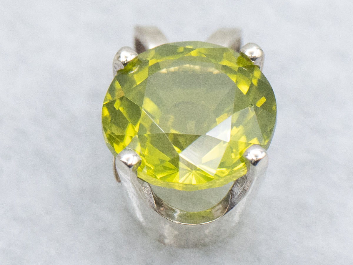Round-Cut Peridot White Gold Pendant