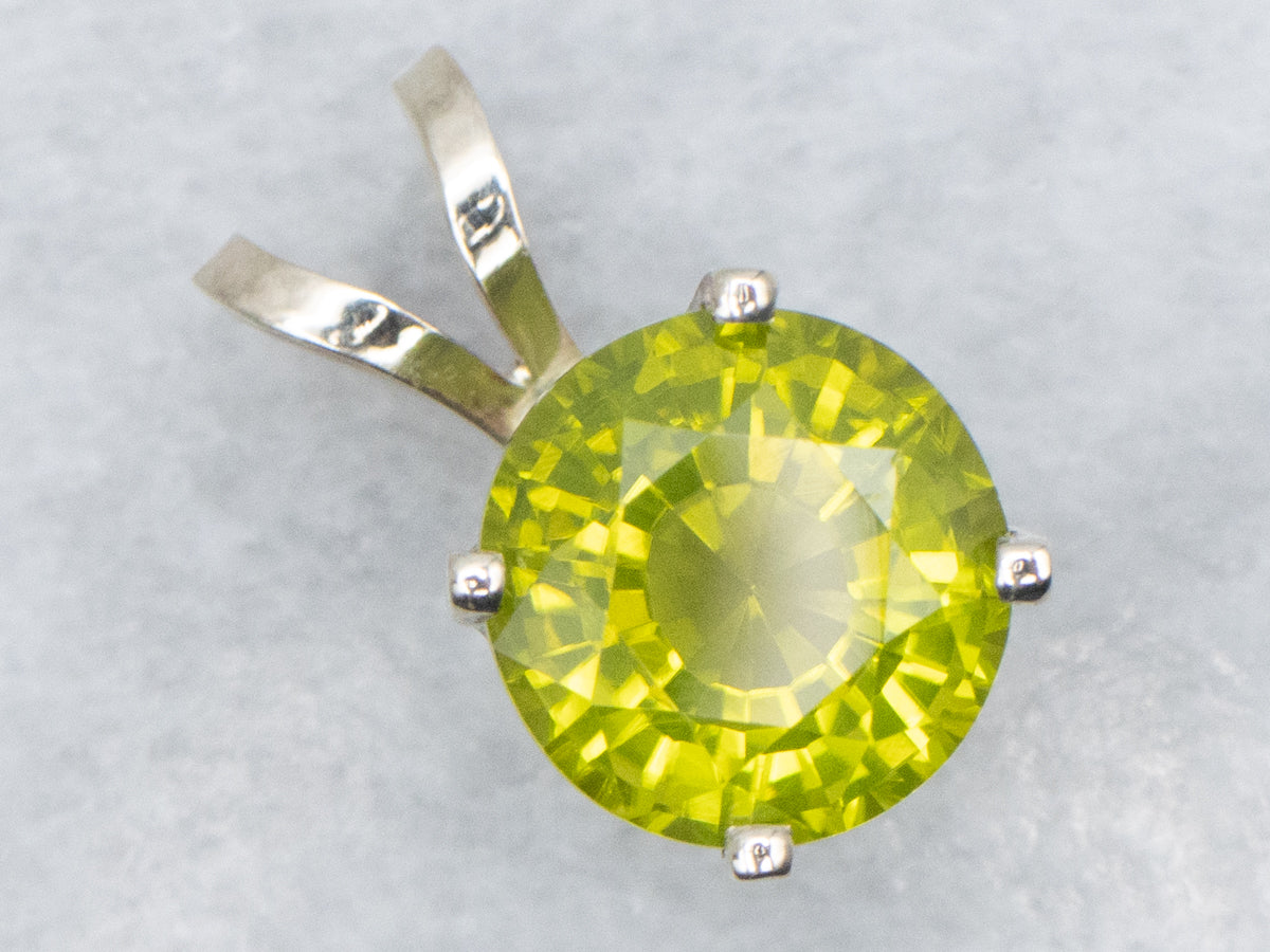 Round-Cut Peridot White Gold Pendant