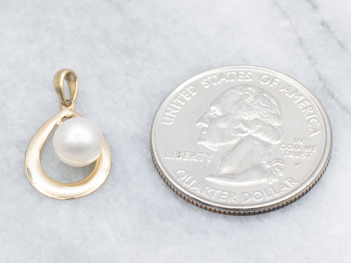 Swinging Pearl Yellow Gold Teardrop Pendant