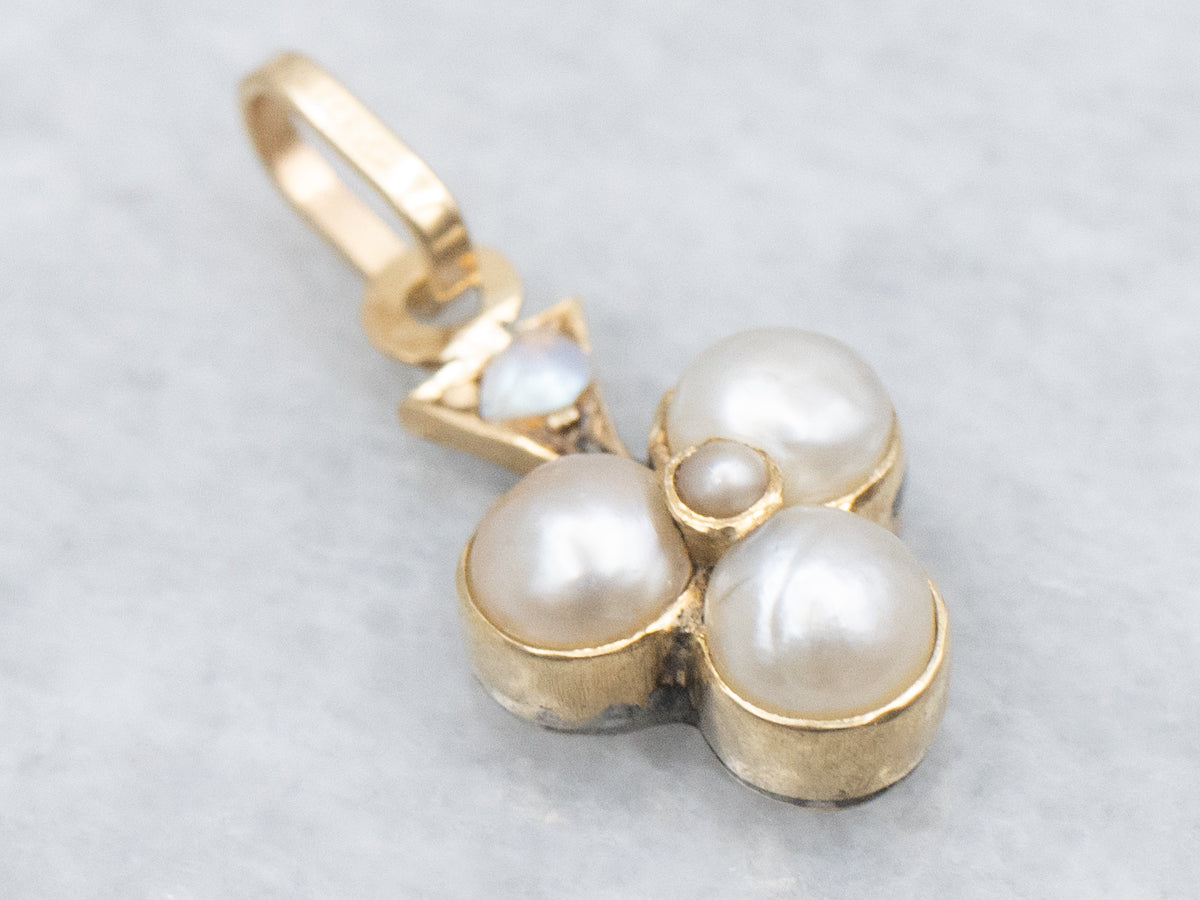 Antique Gold and Pearl Lucky Club-Shaped Charm Pendant