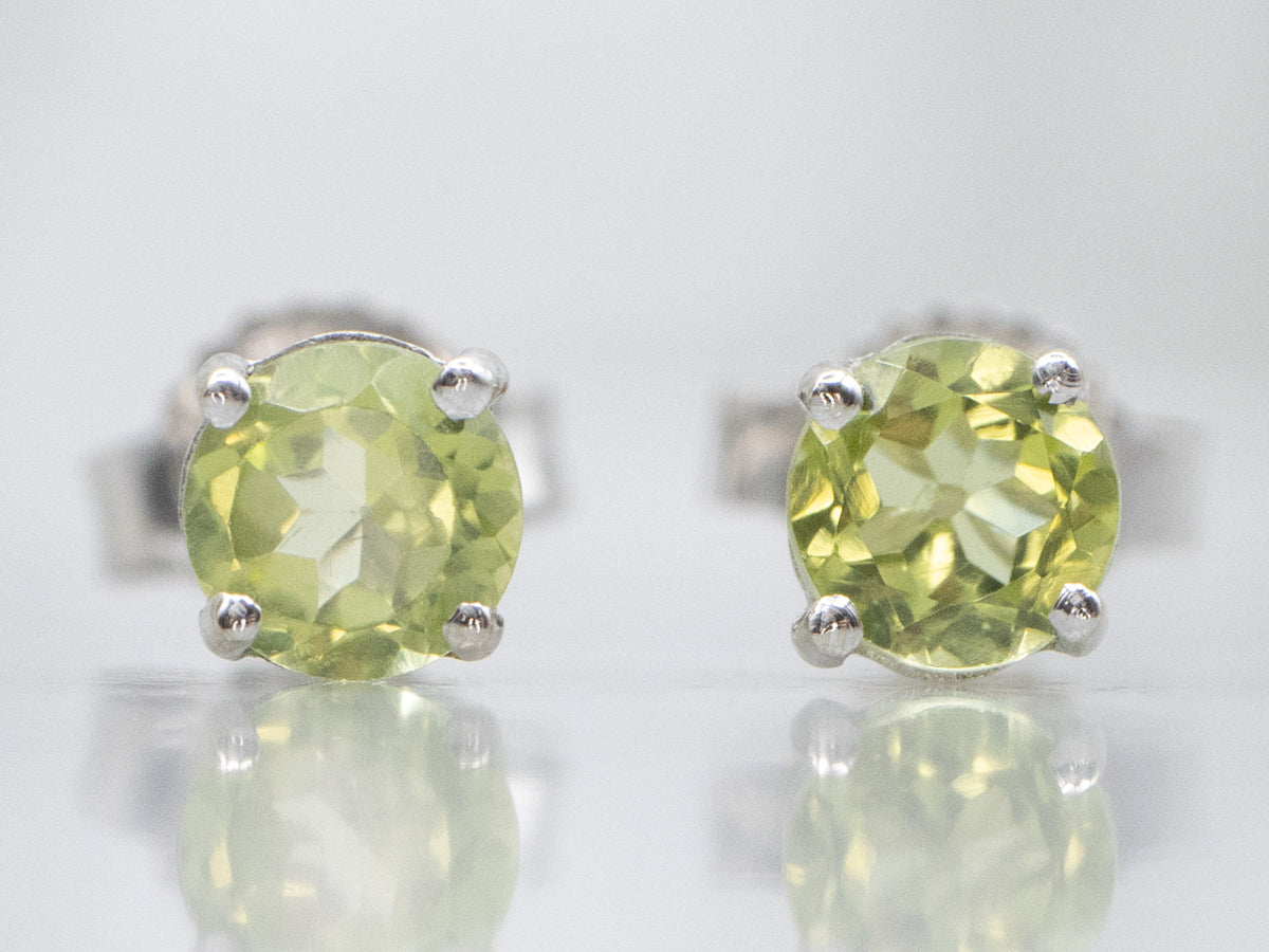 Round-Cut Peridot White Gold Stud Earrings