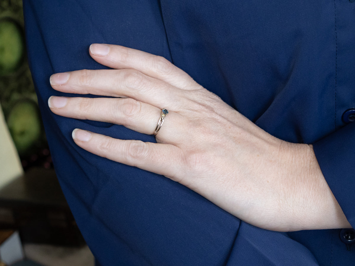 White Gold Round-Cut Sapphire Solitaire Ring