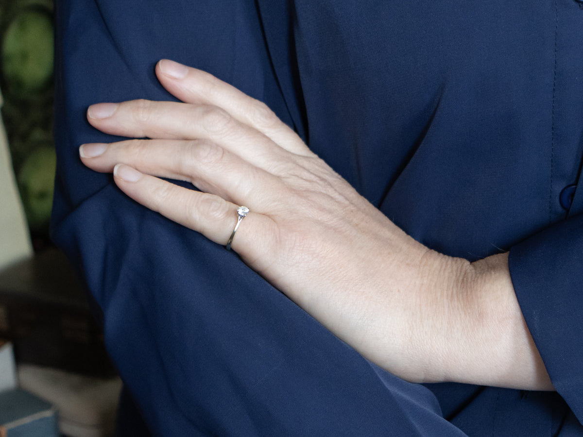 IGI-Certified Diamond White Gold Engagement Ring