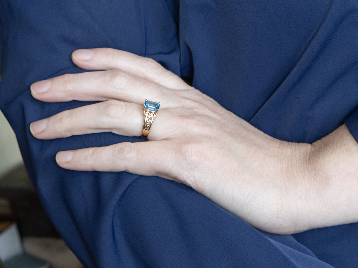 London Blue Topaz Scrolling Filigree Gold Solitaire Ring