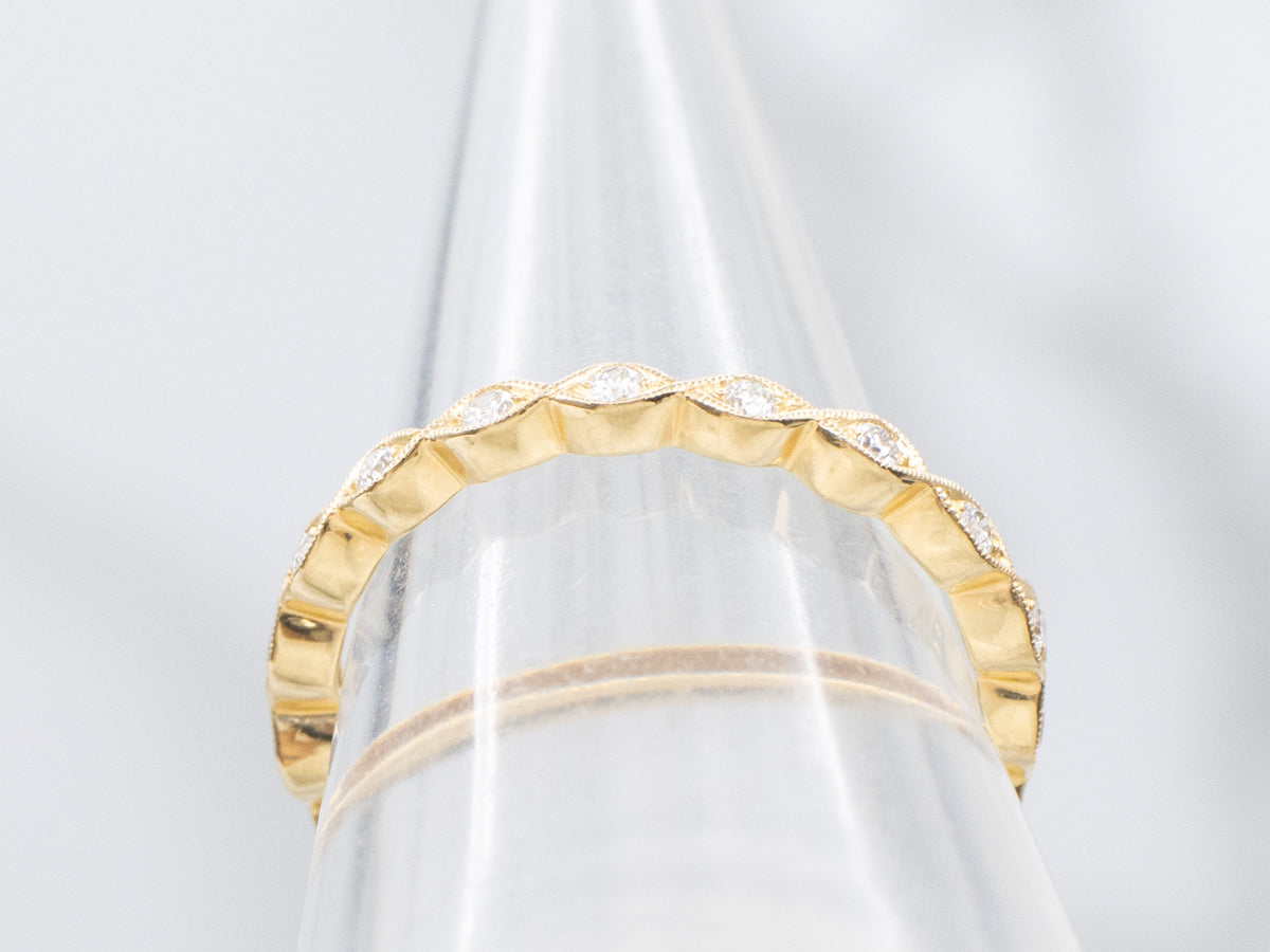 Twisting 18-Karat Gold Diamond Eternity Band