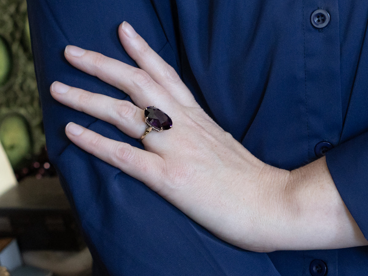 Oval-Cut Amethyst and Gold Bypass Cocktail Ring