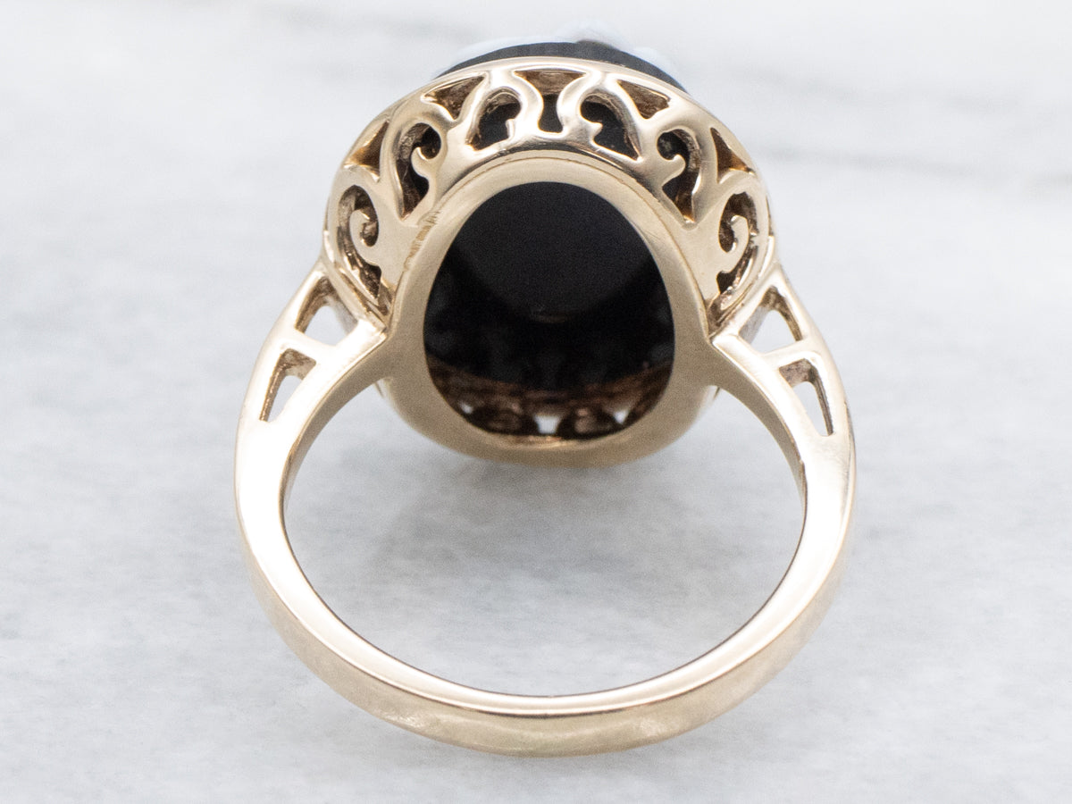 Vintage Black and White Onyx Cameo Ring