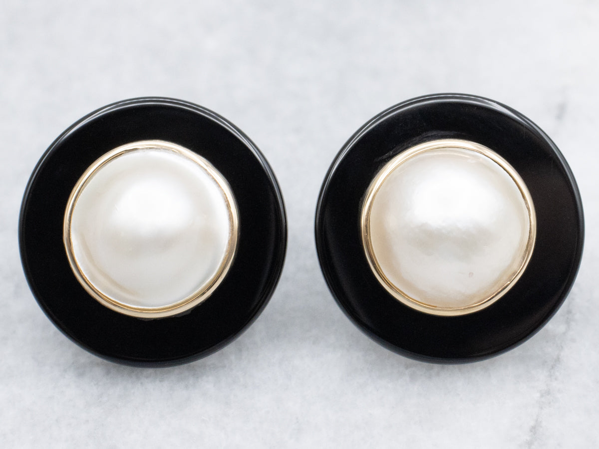 Vintage Mabe Pearl and Onyx Disc Gold Stud Earrings