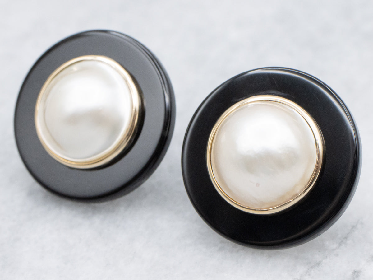 Vintage Mabe Pearl and Onyx Disc Gold Stud Earrings