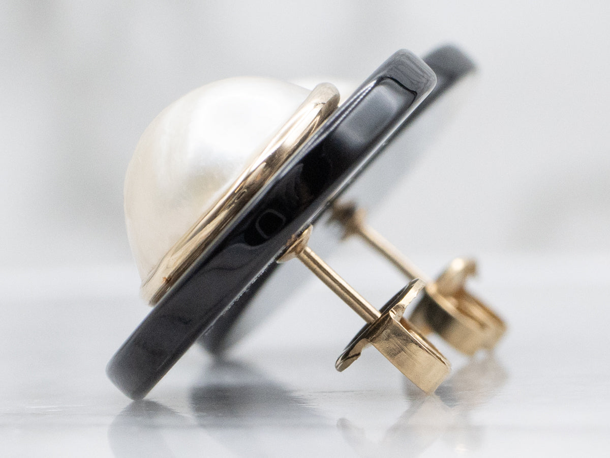 Vintage Mabe Pearl and Onyx Disc Gold Stud Earrings