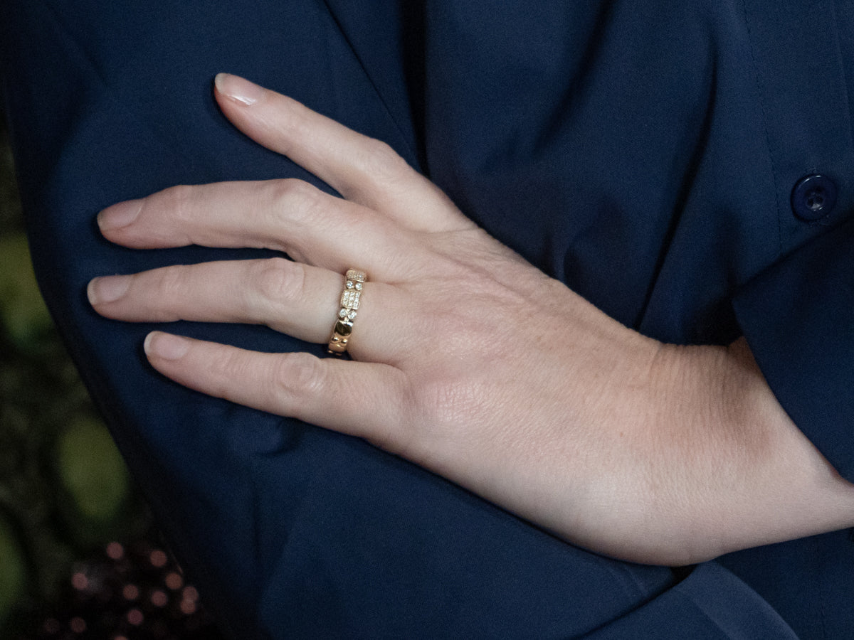 Bezel-Set Diamond Yellow Gold Flex Band