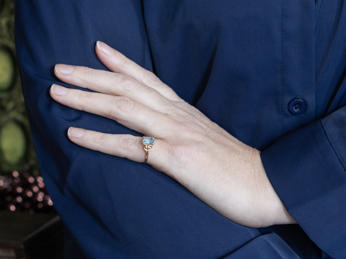 Blue Topaz in Vintage Floral Solitaire Setting Ring