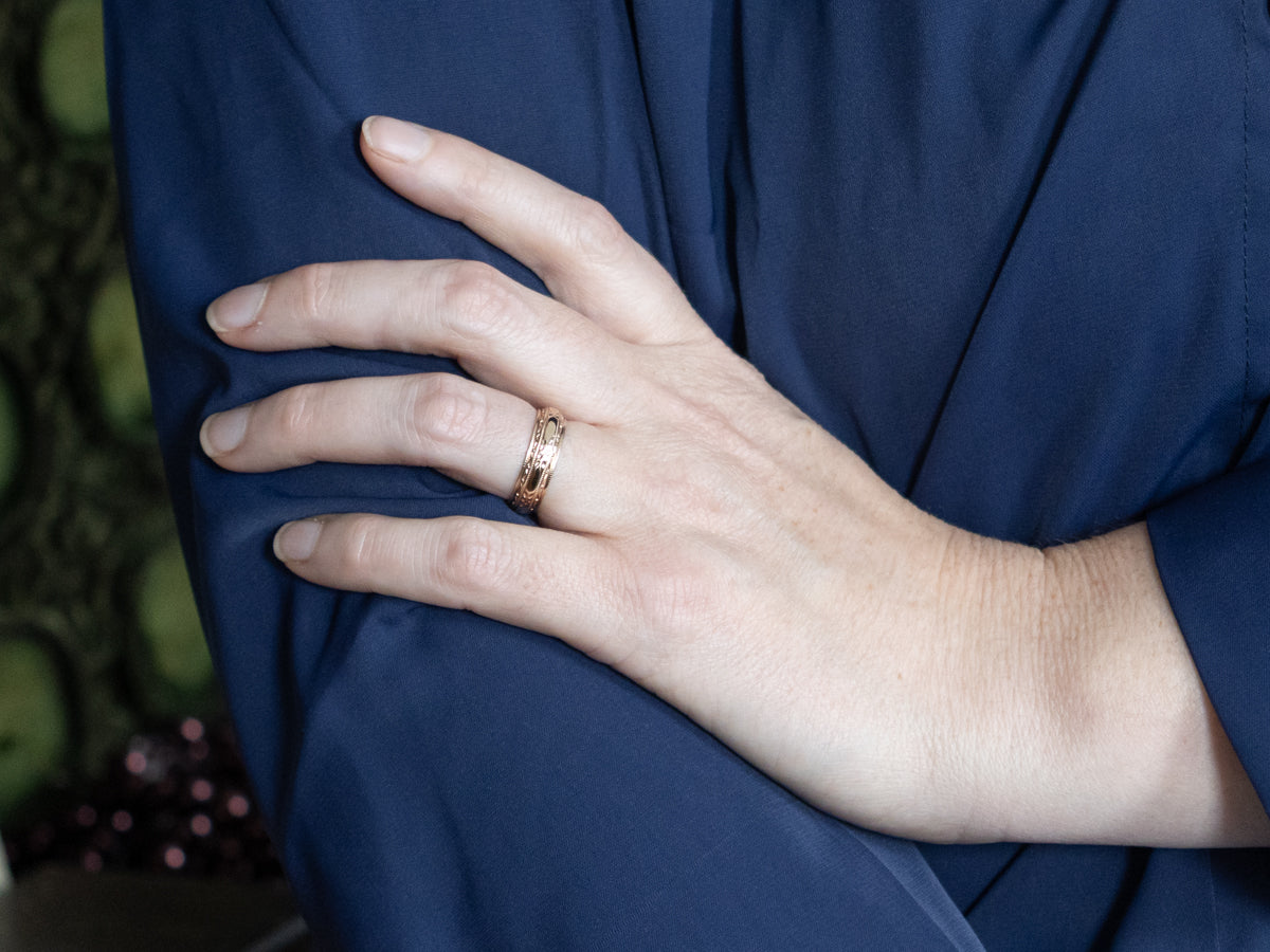 Vintage Yellow Gold Patterned Band
