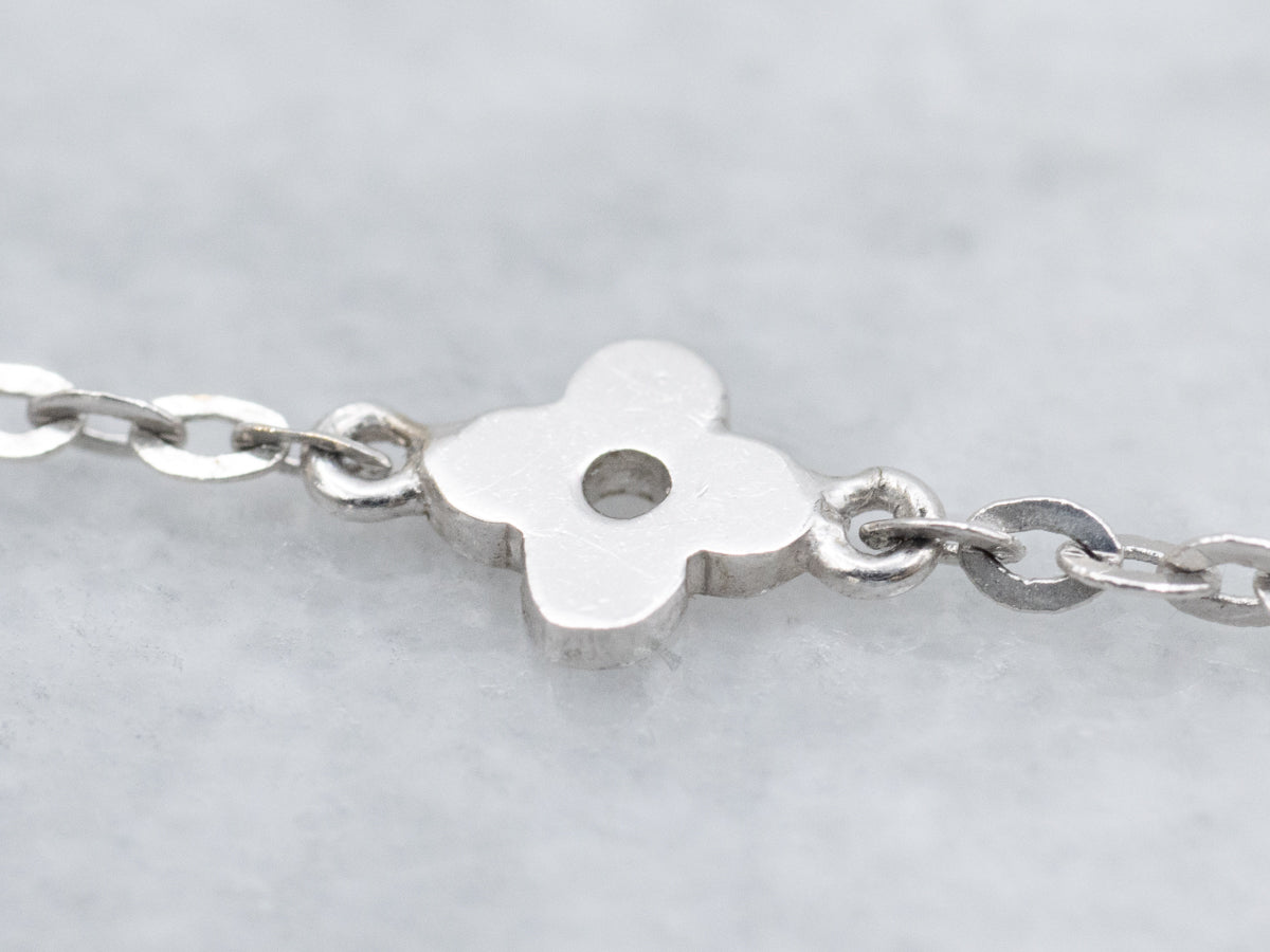 White Gold Flower Link Station Chain