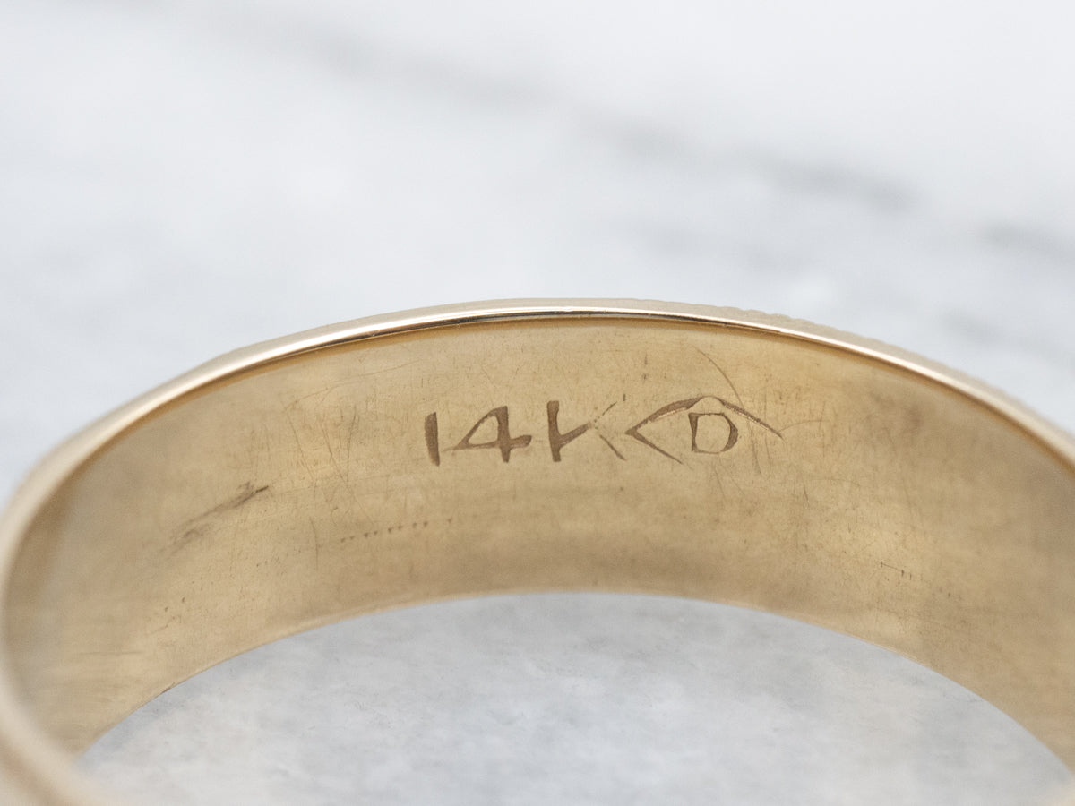 Men's Hammered-Finished Yellow Gold Band with Coin Edge