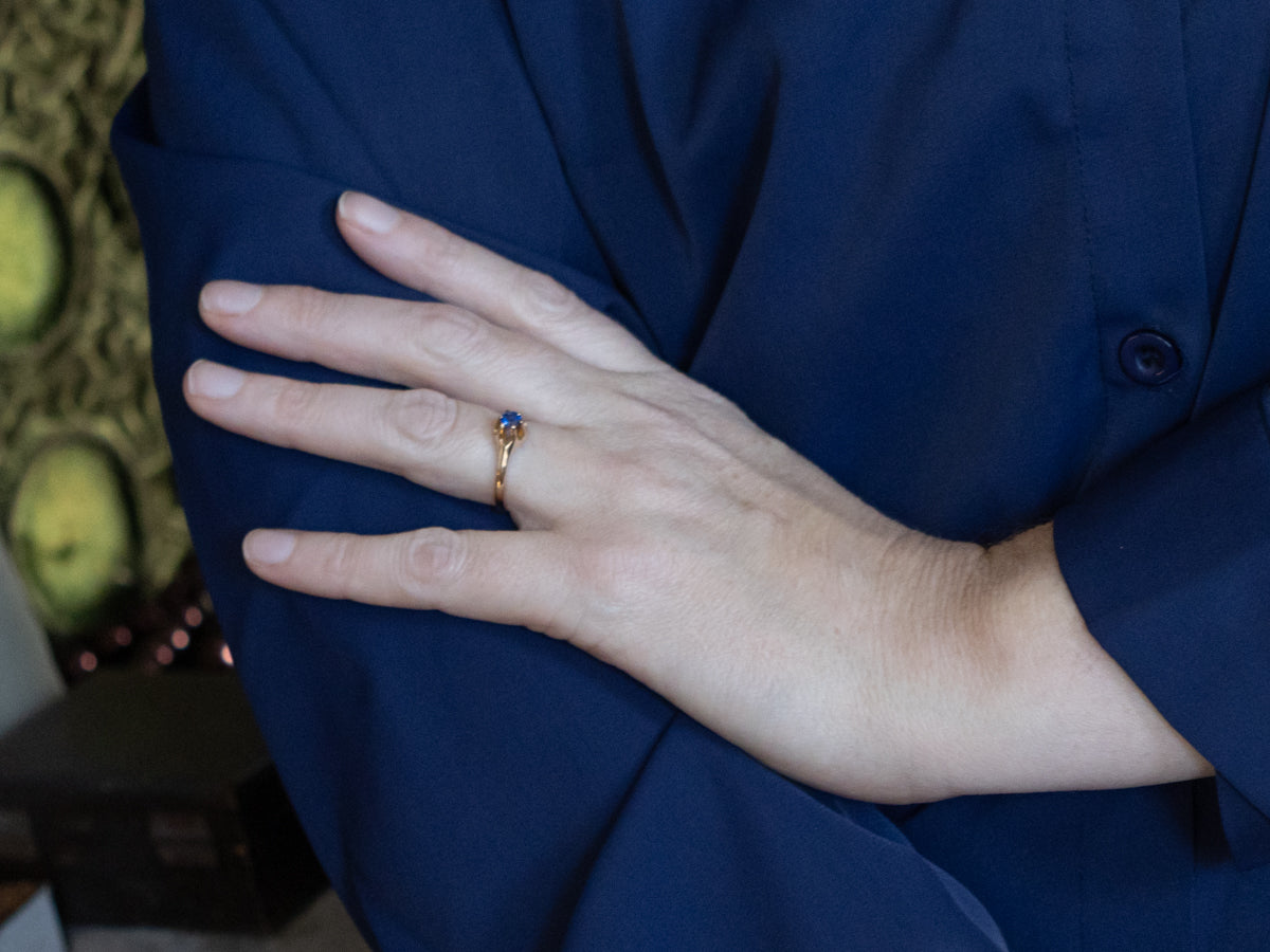 Victorian Purple-Sapphire Belcher Ring