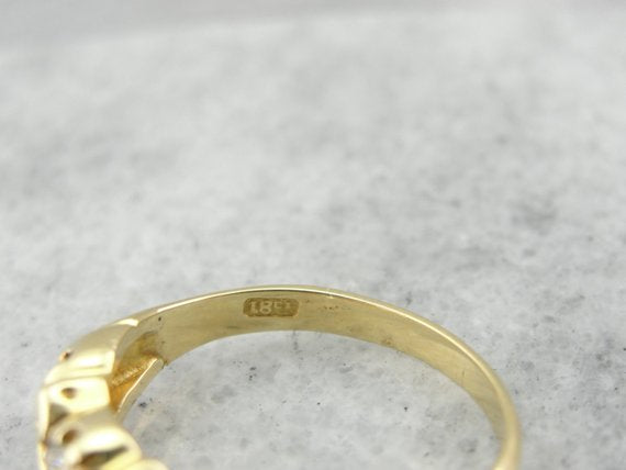 Banda vintage de oro de 18 quilates y diamantes de fabricación inglesa