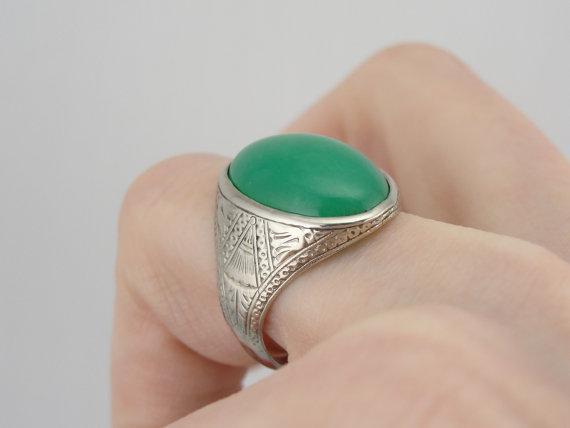 Engraved Art Deco Chrysoprase White Gold Statement Ring