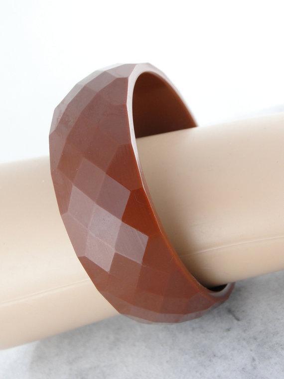 Retro Era Sienna Brown Bakelite Bangle