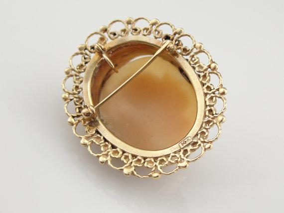 Vintage Natural Shell Cameo Gold Filigree Brooch