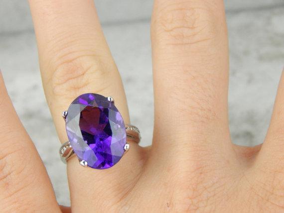 Fine Zambian Amethyst White Gold Cocktail Ring