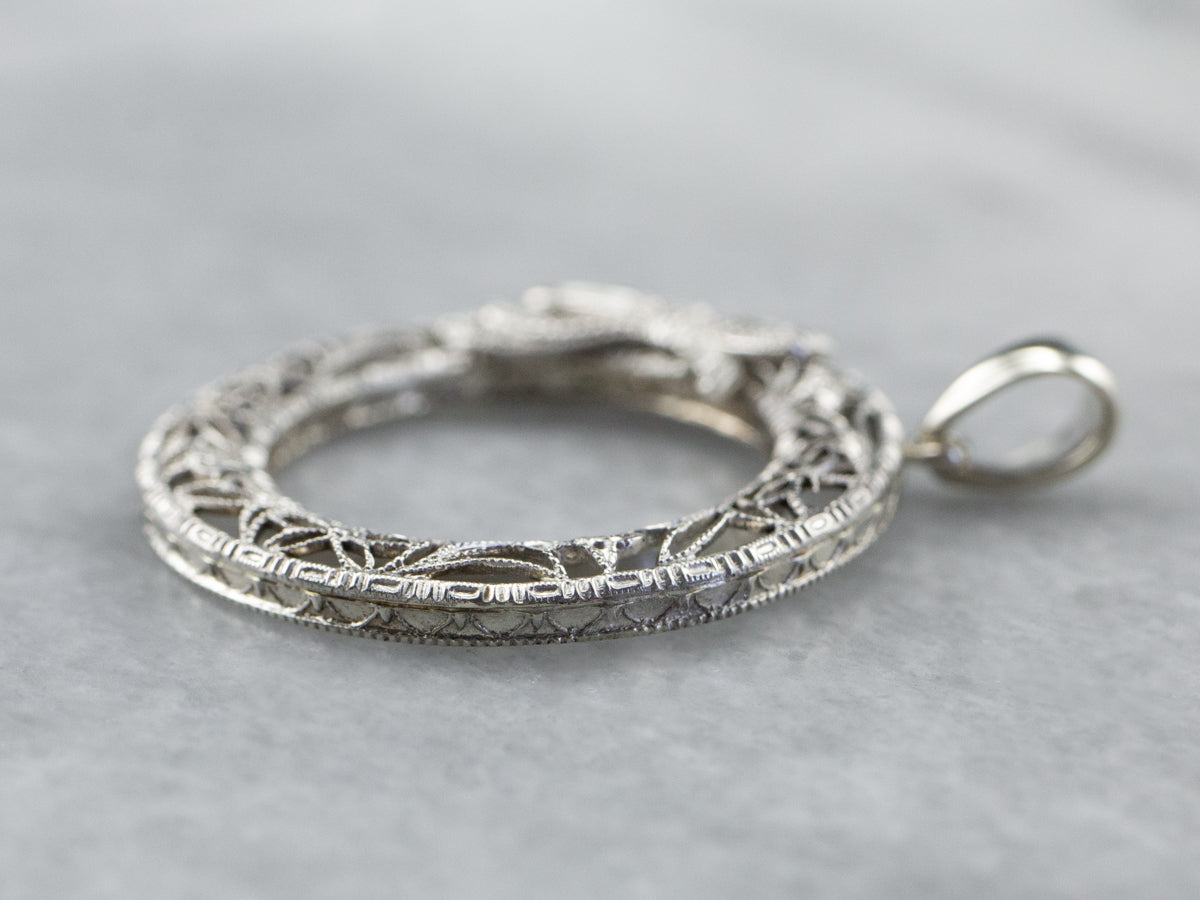 Art Deco Filigree Wreath White Gold Pendant