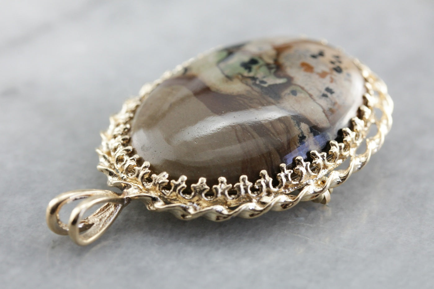 Stunning American Biggs Jasper Brooch or Pendant