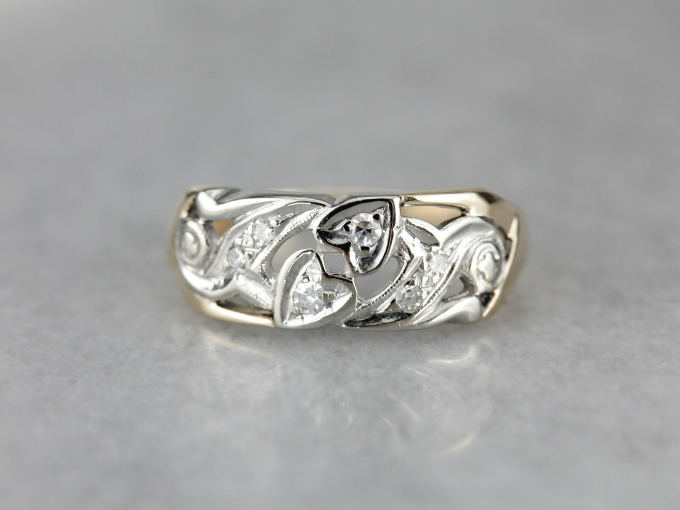 Retro Romance Diamond Hearts Band