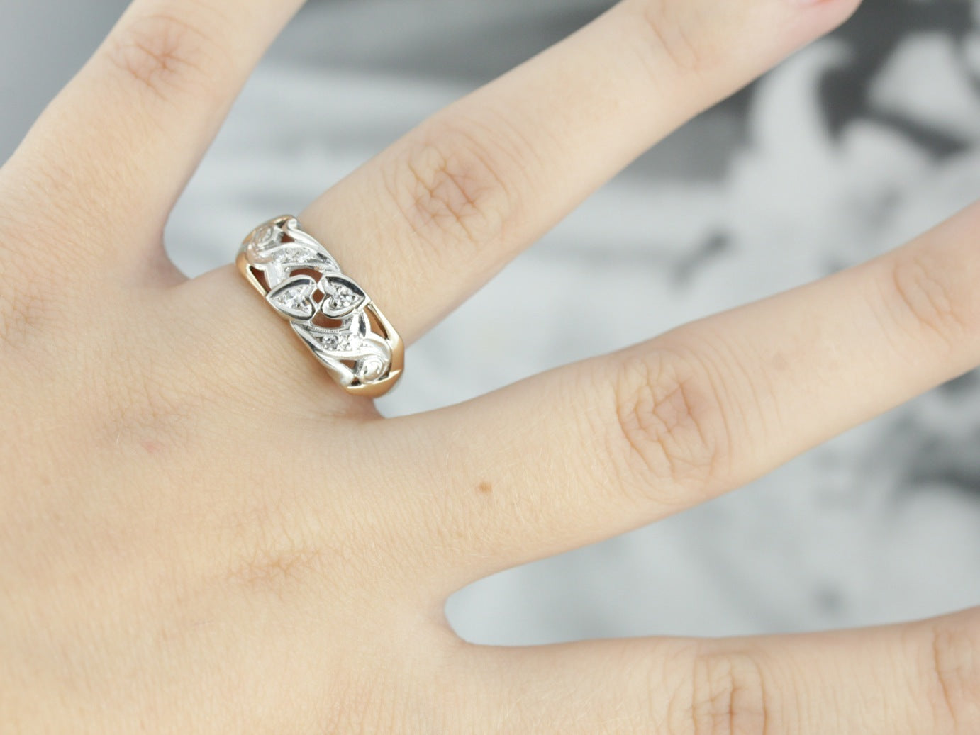 Retro Romance Diamond Hearts Band