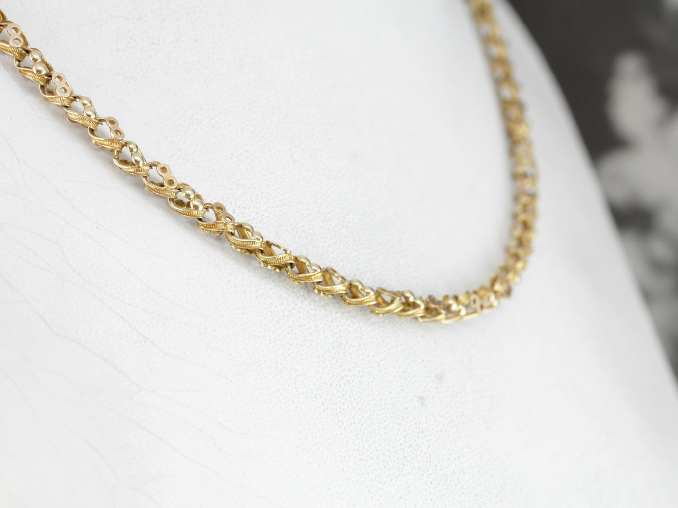 Ornate Twisted Link Gold Chain