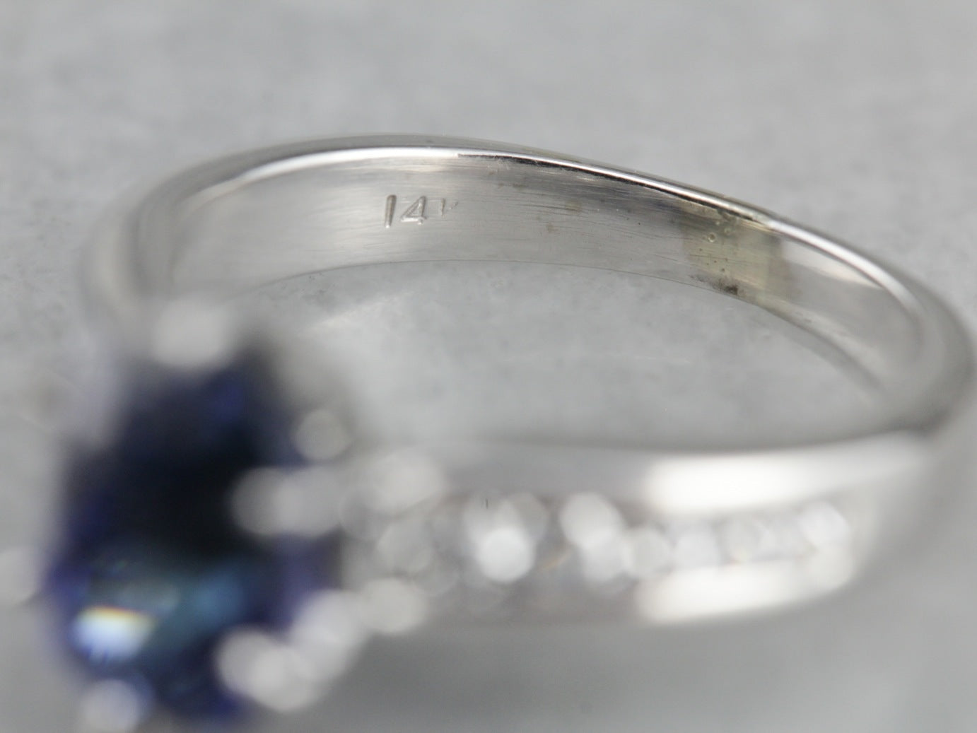 Modern High Quality Sapphire Engagement Ring