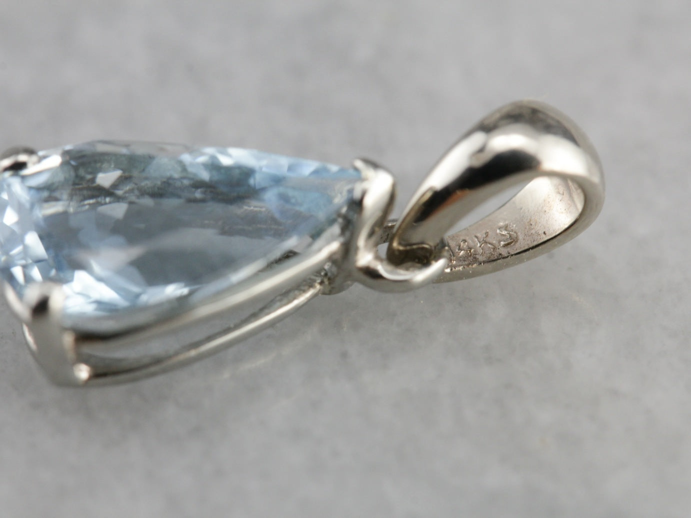Aquamarine Pear Cut White Gold Pendant