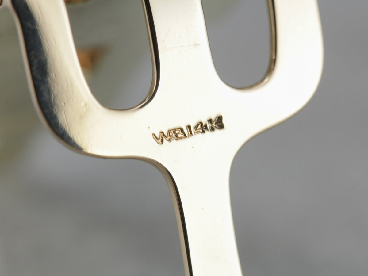 Retro Era Two Tone Sweater Clip