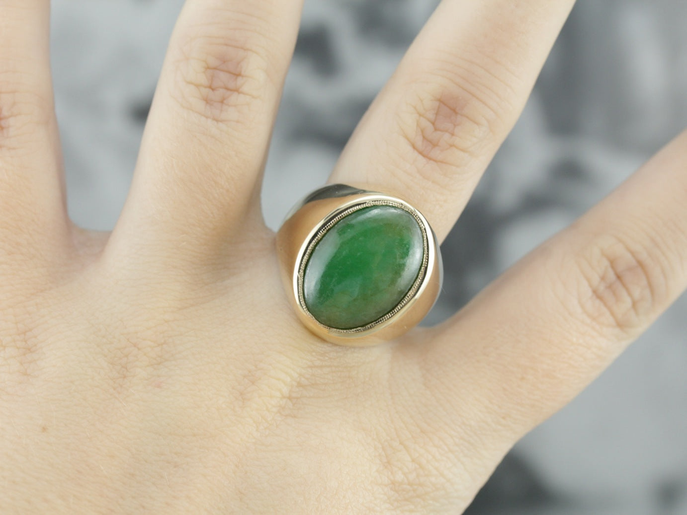 Vintage Men's Jadeite Ring in Yellow Gold