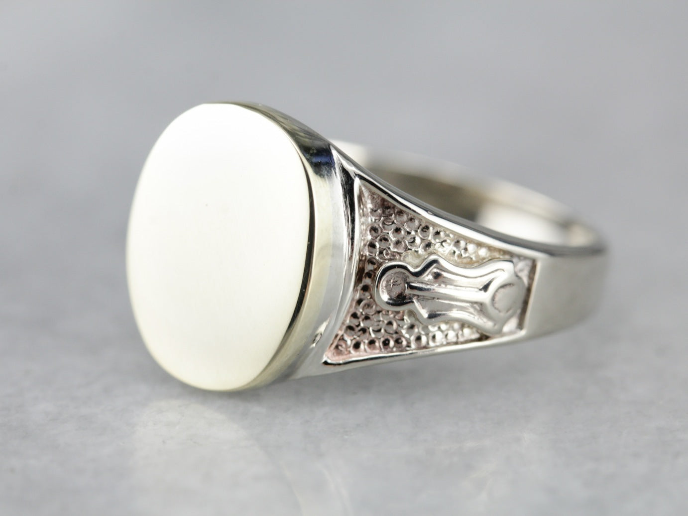 Men's Masonic Signet Ring in Yellow and White Gold