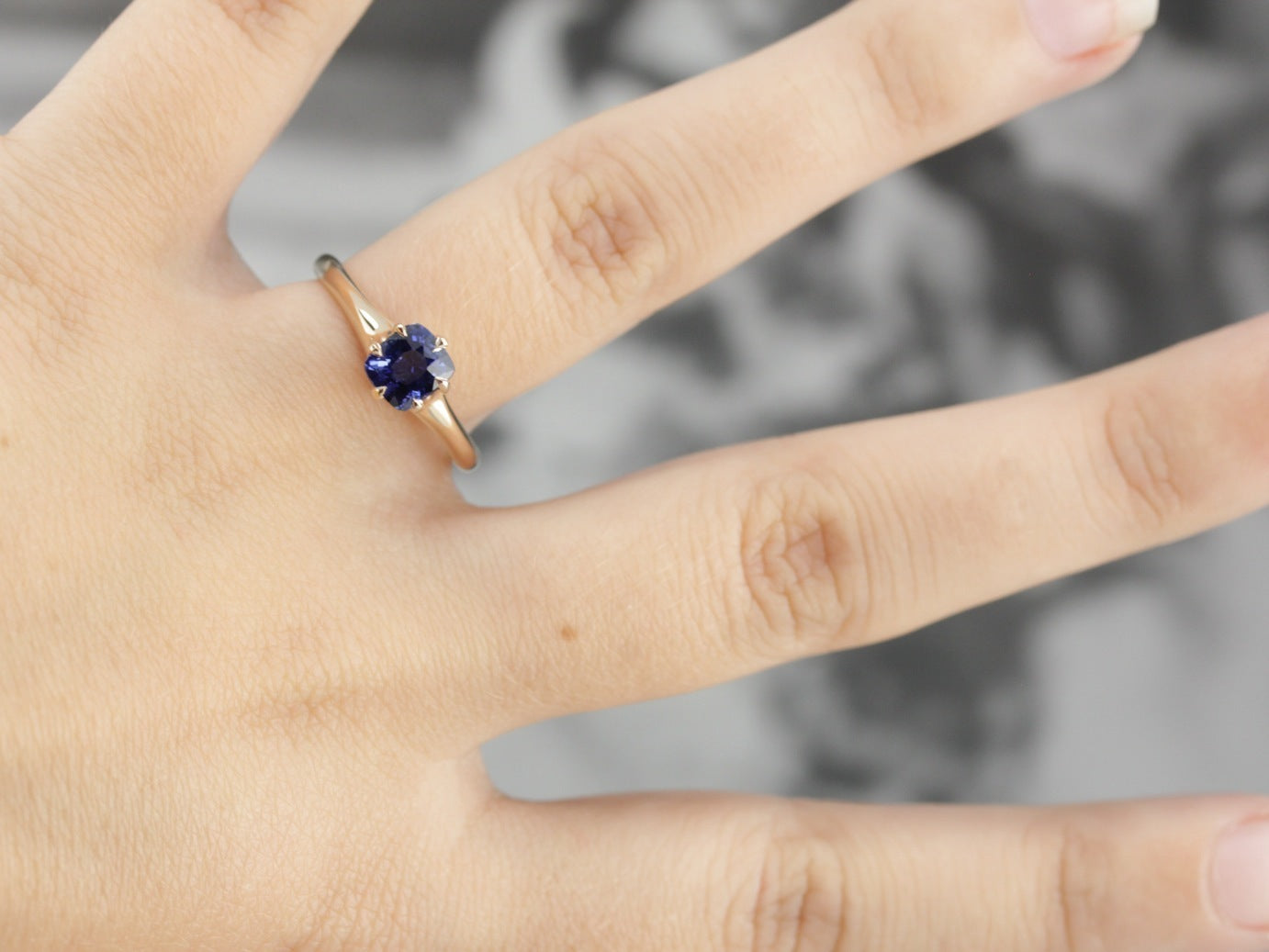 Gorgeous Royal Blue Sapphire Solitaire Ring