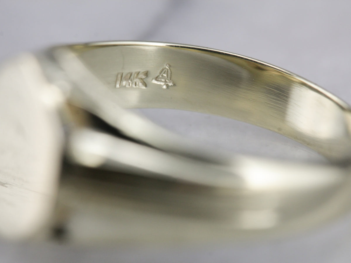 Anillo de sello arquitectónico antiguo de oro verde