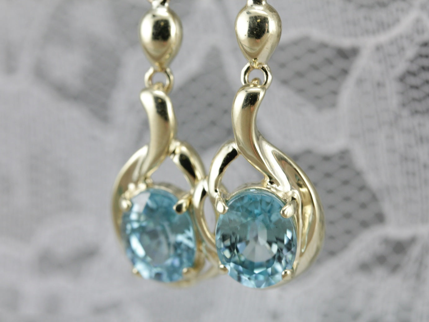 Retro Blue Zircon Drop Earrings