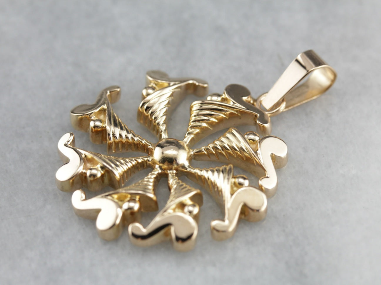 Vintage Yellow Gold Spiral Pendant