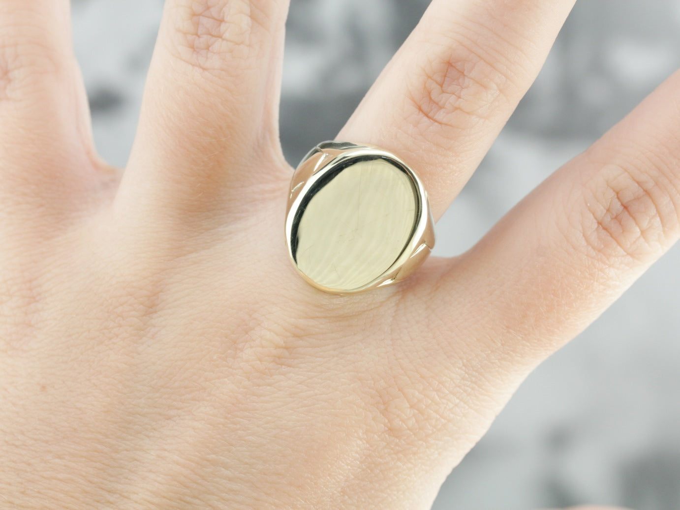 Vintage Green Gold Signet Ring