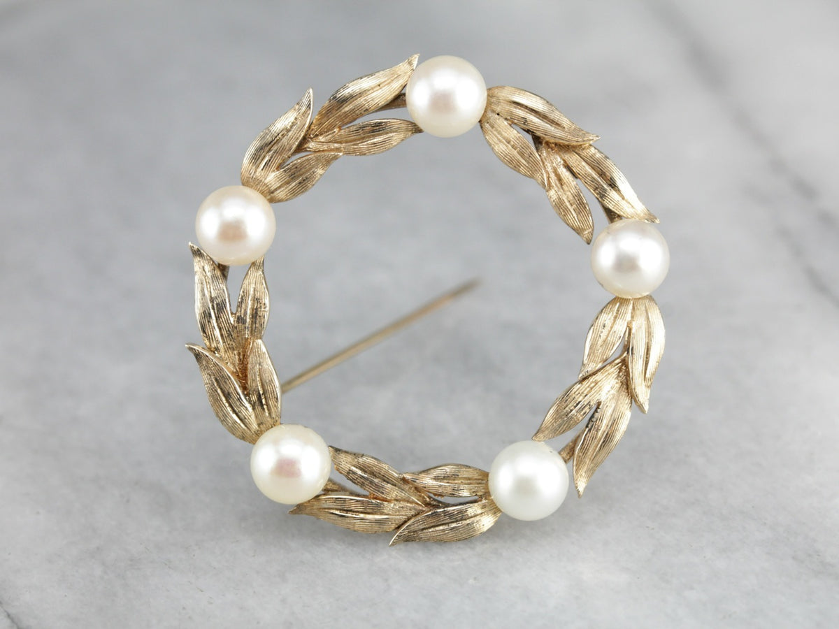 Vintage Pearl Wreath Pin