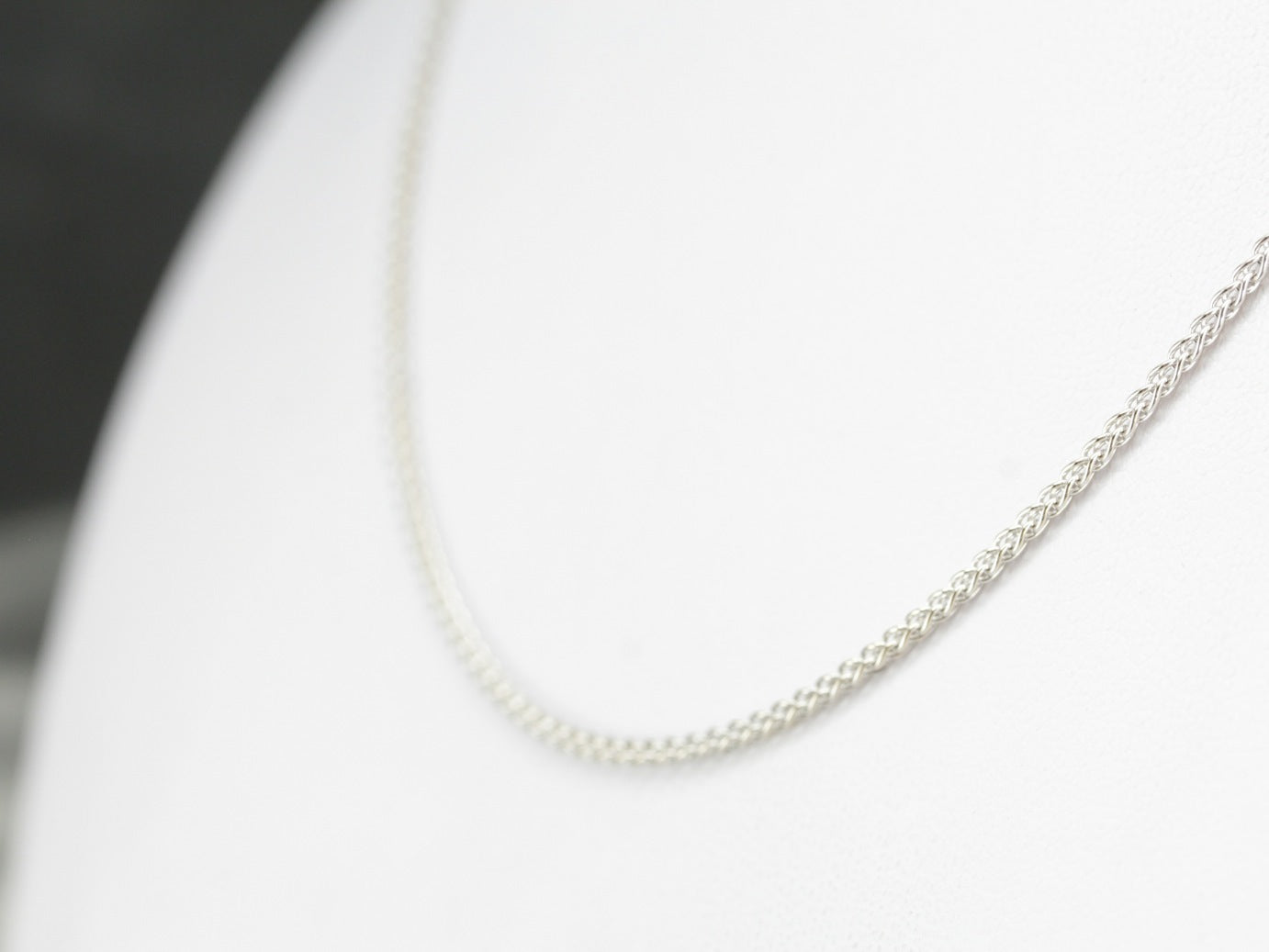 White Gold Wheat Chain