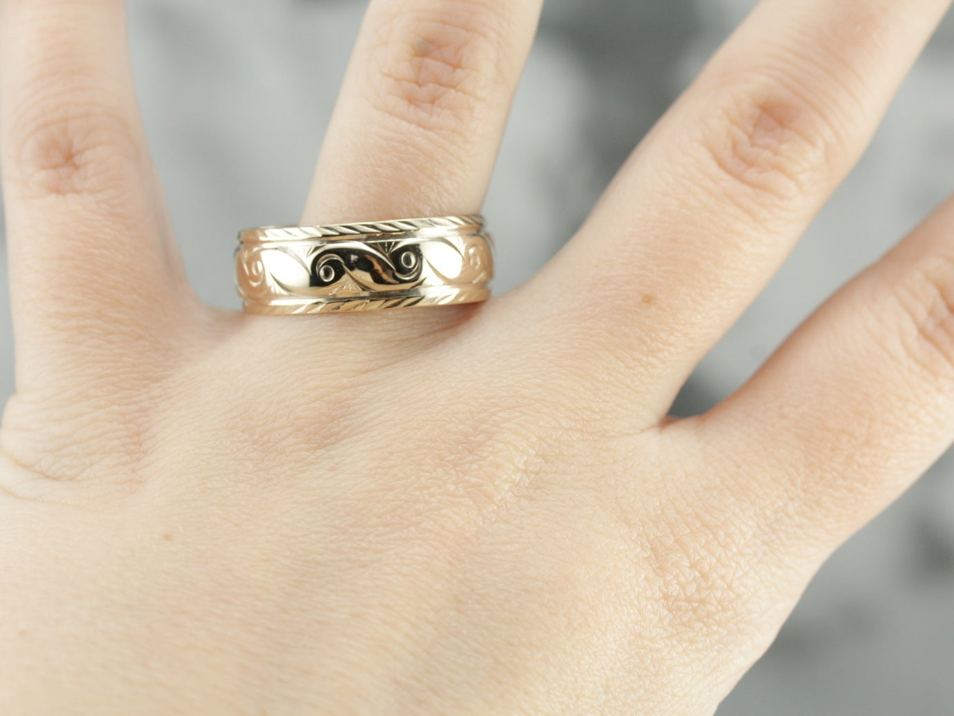 Vintage Pattern Wedding Band