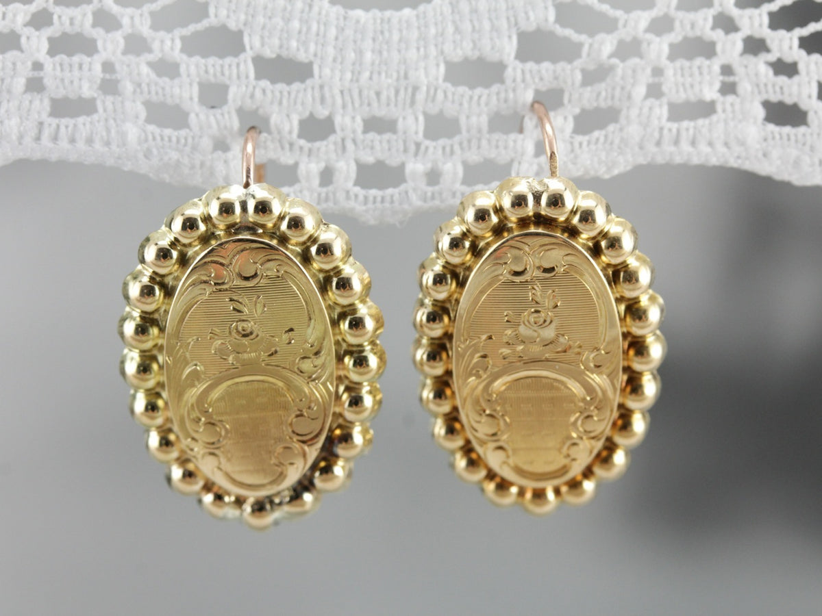 Pendientes colgantes dorados florales vintage