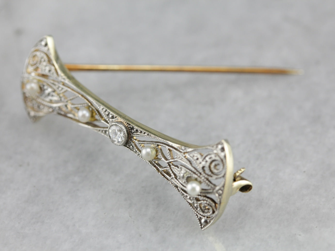 Art Deco Diamond Filigree Pin