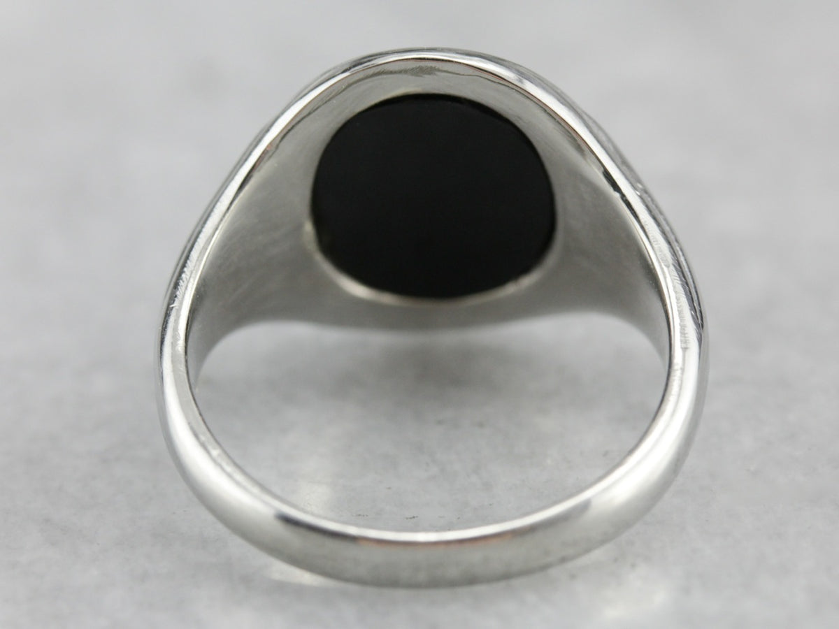Anillo llamativo de ónix negro