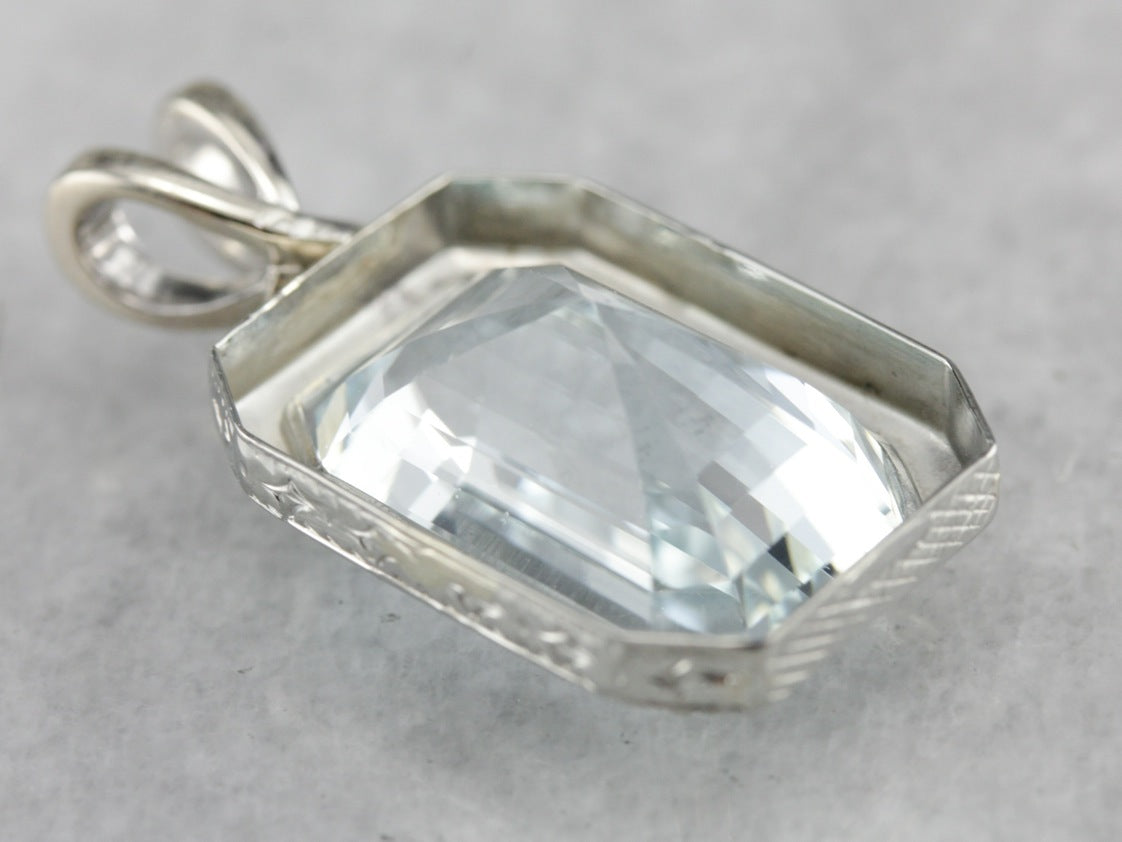 White Gold Aquamarine Pendant