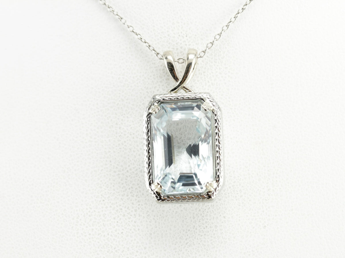 White Gold Aquamarine Pendant